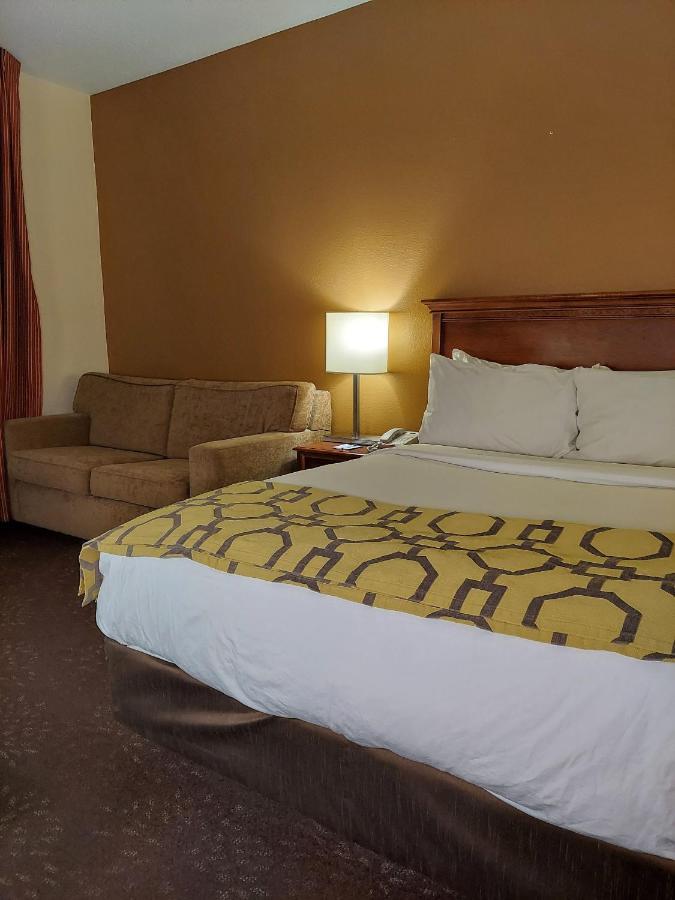 Baymont By Wyndham Portage Hotel Екстериор снимка