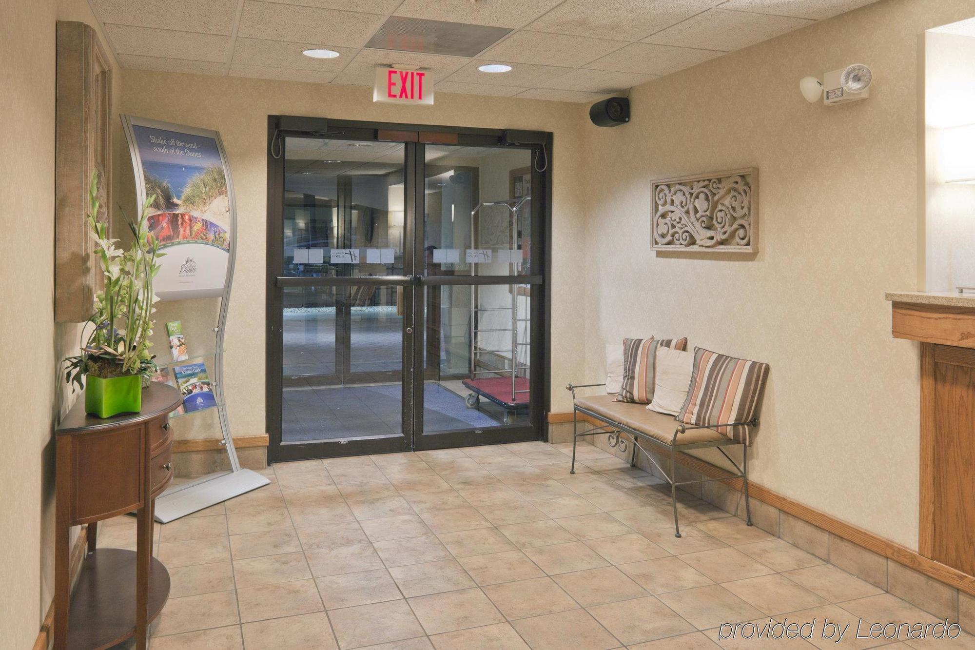 Baymont By Wyndham Portage Hotel Интериор снимка